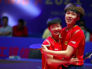 王楚钦孙颖莎打着打着笑了