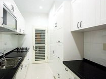 探索双轨色调的艺术魅力：色彩交融的视觉盛宴