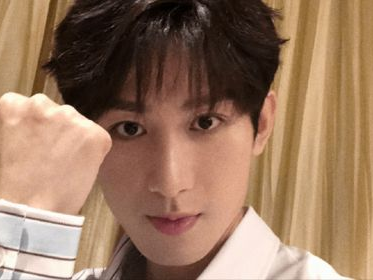 成毅领衔，招商新篇章：魅力演绎，共筑繁荣未来